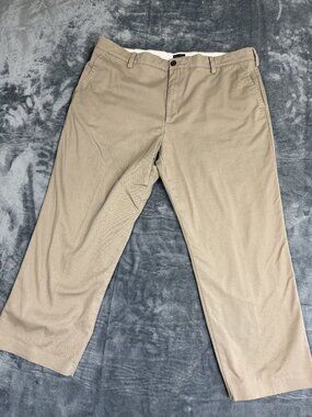 Dockers Mens Classic Fit Khaki Pants W40 L32 Cotton Beige Casual Wear